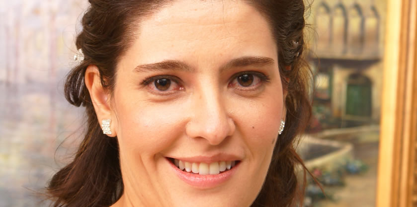 Nelda Ferrando, 44 años, Cáncer de Mama, paciente sometida a cirugía, quimioterapia y radioterapia